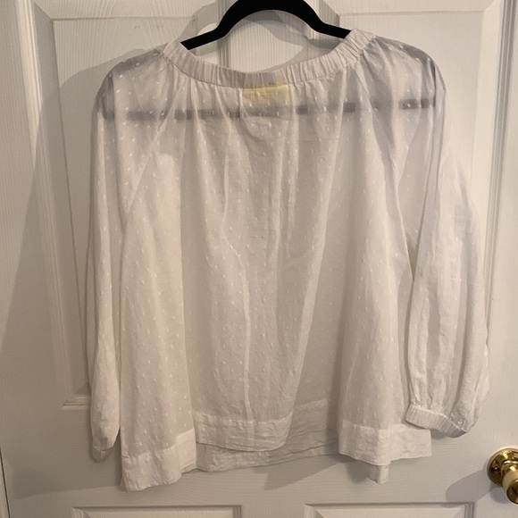 ROLLER RABBIT Women’s Peasant Dot V-Neck Loose Shirt With Puff Sleeves - Picture 2 of 14